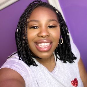 Meet your Posher, Ashleigh